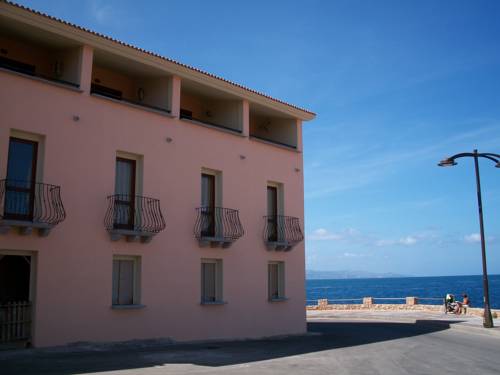 Isola Rossa Italie code promo booking.com