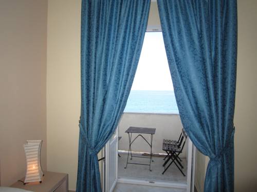 Cefal&ugrave; Italie code promo booking.com