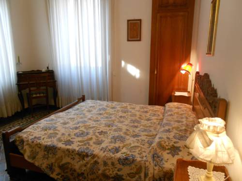 Gera Lario Italie code promo booking.com