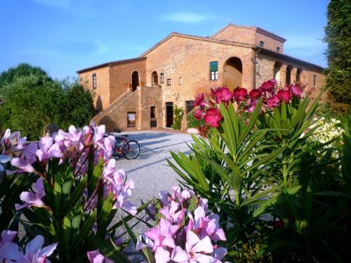Acquaviva Aktionscode Italien Booking.com