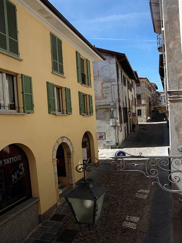Arona Italië promotiecode Booking.com