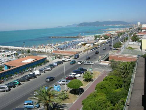Marina di Massa Italie code promo booking.com