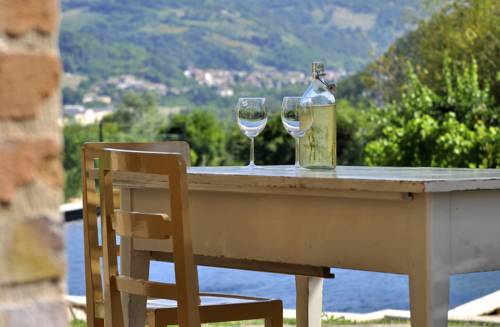 Serra San Quirico Italien Hotel Promo-Code booking.com