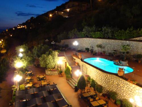 Serrone Italië promotiecode Booking.com