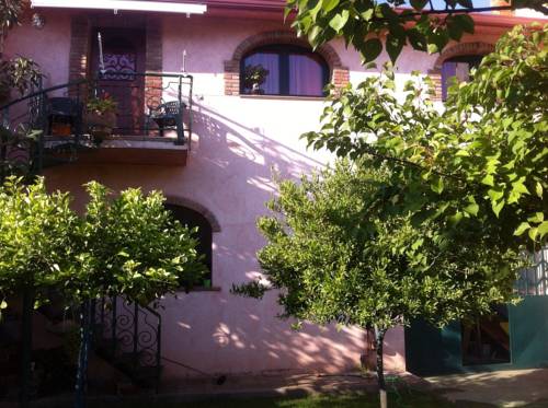 Iglesias Italien Hotel Promo-Code booking.com