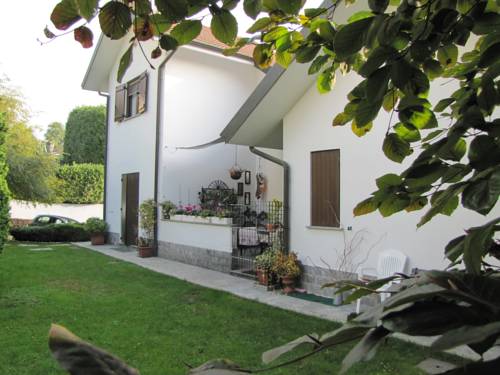 Casnate avec Bernate Italie code promo booking.com
