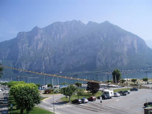 Valmadrera Italie code promo booking.com