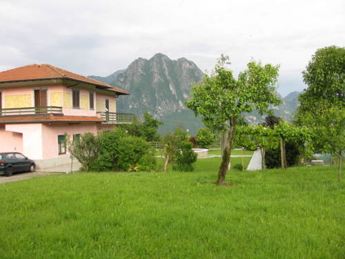 Solto Collina Italie code promo booking.com