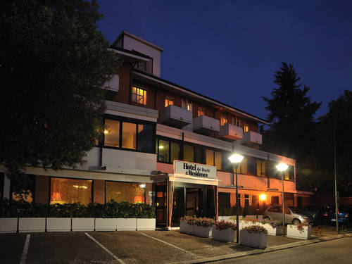 Urbino Italia codigo de promocion Booking.com