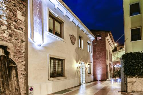 V&eacute;rone Italie code promo booking.com
